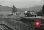 Standbild Rückzug der UN-Truppen Korea, 1950, aus Sekunde 27 historischem Filmmaterial Videoclip 65675022724