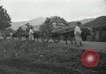 Standbild Rückzug der UN-Truppen Korea, 1950, aus Sekunde 30 historischem Filmmaterial Videoclip 65675022724