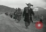 Standbild Rückzug der UN-Truppen Korea, 1950, aus Sekunde 46 historischem Filmmaterial Videoclip 65675022724
