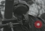 Standbild 81 mm Mörtel Anyang Korea, 1950, aus Sekunde 17 historischem Filmmaterial Videoclip 65675022726