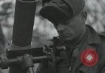 Standbild 81 mm Mörtel Anyang Korea, 1950, aus Sekunde 21 historischem Filmmaterial Videoclip 65675022726