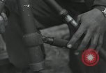 Standbild 81 mm Mörtel Anyang Korea, 1950, aus Sekunde 28 historischem Filmmaterial Videoclip 65675022726