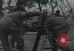 Standbild 81 mm Mörtel Anyang Korea, 1950, aus Sekunde 52 historischem Filmmaterial Videoclip 65675022726