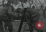 Standbild 81 mm Mörtel Anyang Korea, 1950, aus Sekunde 54 historischem Filmmaterial Videoclip 65675022726