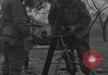 Standbild 81 mm Mörtel Anyang Korea, 1950, aus Sekunde 56 historischem Filmmaterial Videoclip 65675022726