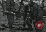 Standbild 81 mm Mörtel Anyang Korea, 1950, aus Sekunde 58 historischem Filmmaterial Videoclip 65675022726