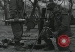 Standbild 81 mm Mörtel Anyang Korea, 1950, aus Sekunde 59 historischem Filmmaterial Videoclip 65675022726