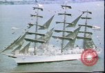 Immagine di Stati Uniti bicentenario o la celebrazione del bicentenario New York City USA, 1976, secondo 33 filmato di repertorio 65675022744