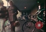 Immagine di Matrimonio di prova situazione Portland Oregon USA, 1975, secondo 9 filmato di repertorio 65675022749