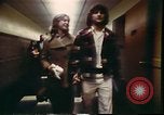Immagine di Matrimonio di prova situazione Portland Oregon USA, 1975, secondo 25 filmato di repertorio 65675022749