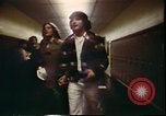 Immagine di Matrimonio di prova situazione Portland Oregon USA, 1975, secondo 29 filmato di repertorio 65675022749