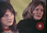 Immagine di Matrimonio di prova situazione Portland Oregon USA, 1975, secondo 48 filmato di repertorio 65675022749
