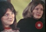 Immagine di Matrimonio di prova situazione Portland Oregon USA, 1975, secondo 49 filmato di repertorio 65675022749