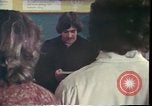 Immagine di Matrimonio di prova situazione Portland Oregon USA, 1975, secondo 59 filmato di repertorio 65675022749