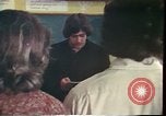 Immagine di Matrimonio di prova situazione Portland Oregon USA, 1975, secondo 60 filmato di repertorio 65675022749