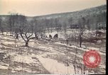 Standbild Holzhäuser Woodstock New York USA, 1975, aus Sekunde 6 historischem Filmmaterial Videoclip 65675022751