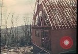 Standbild Holzhäuser Woodstock New York USA, 1975, aus Sekunde 32 historischem Filmmaterial Videoclip 65675022751