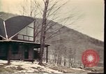 Standbild Holzhäuser Woodstock New York USA, 1975, aus Sekunde 51 historischem Filmmaterial Videoclip 65675022751