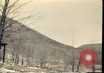 Standbild Holzhäuser Woodstock New York USA, 1975, aus Sekunde 55 historischem Filmmaterial Videoclip 65675022751