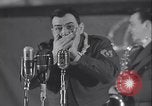 Standbild Bühnenshow Grönland Thule Air Force Base, 1954, aus Sekunde 6 historischem Filmmaterial Videoclip 65675022787