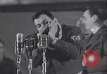 Standbild Bühnenshow Grönland Thule Air Force Base, 1954, aus Sekunde 32 historischem Filmmaterial Videoclip 65675022787