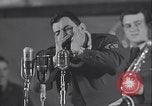 Standbild Bühnenshow Grönland Thule Air Force Base, 1954, aus Sekunde 33 historischem Filmmaterial Videoclip 65675022787