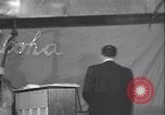 Standbild Bühnenshow Grönland Thule Air Force Base, 1954, aus Sekunde 50 historischem Filmmaterial Videoclip 65675022787