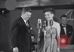 Standbild Bühnenshow Grönland Thule Air Force Base, 1954, aus Sekunde 56 historischem Filmmaterial Videoclip 65675022787