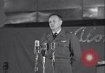 Standbild General LeMay Grönland Thule Air Force Base, 1954, aus Sekunde 16 historischem Filmmaterial Videoclip 65675022789