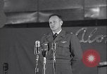 Standbild General LeMay Grönland Thule Air Force Base, 1954, aus Sekunde 23 historischem Filmmaterial Videoclip 65675022789