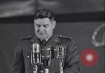 Standbild General LeMay Grönland Thule Air Force Base, 1954, aus Sekunde 59 historischem Filmmaterial Videoclip 65675022789