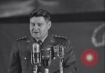 Standbild General LeMay Grönland Thule Air Force Base, 1954, aus Sekunde 60 historischem Filmmaterial Videoclip 65675022789