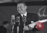 Immagine di Arthur Godfrey La Groenlandia, 1954, secondo 11 filmato di repertorio 65675022790