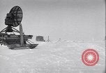 Image Igloo à la base météorologique de l'armée le Groenland, 1954, de la seconde 14 séquences d'archives historiques vidéo 65675022801
