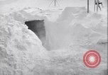 Image Igloo à la base météorologique de l'armée le Groenland, 1954, de la seconde 36 séquences d'archives historiques vidéo 65675022801