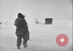 Image Igloo à la base météorologique de l'armée le Groenland, 1954, de la seconde 43 séquences d'archives historiques vidéo 65675022801