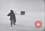 Image Igloo à la base météorologique de l'armée le Groenland, 1954, de la seconde 44 séquences d'archives historiques vidéo 65675022801
