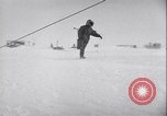 Image Igloo à la base météorologique de l'armée le Groenland, 1954, de la seconde 48 séquences d'archives historiques vidéo 65675022801
