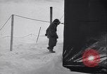 Image Igloo à la base météorologique de l'armée le Groenland, 1954, de la seconde 54 séquences d'archives historiques vidéo 65675022801