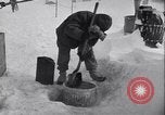 Image Igloo à la base météorologique de l'armée le Groenland, 1954, de la seconde 56 séquences d'archives historiques vidéo 65675022801