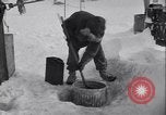 Image Igloo à la base météorologique de l'armée le Groenland, 1954, de la seconde 58 séquences d'archives historiques vidéo 65675022801