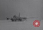 Standbild Militärische Übung "Wind Chill" Neufundland Kanada, 1954, aus Sekunde 48 historischem Filmmaterial Videoclip 65675022814