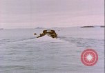 Immagine di Rifornimento di rugiada sito di linea Canada, 1957, secondo 23 filmato di repertorio 65675022831