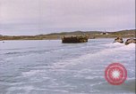 Immagine di Rifornimento di rugiada sito di linea Canada, 1957, secondo 31 filmato di repertorio 65675022831