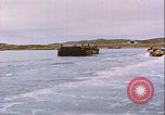 Immagine di Rifornimento di rugiada sito di linea Canada, 1957, secondo 37 filmato di repertorio 65675022831