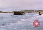Immagine di Rifornimento di rugiada sito di linea Canada, 1957, secondo 38 filmato di repertorio 65675022831