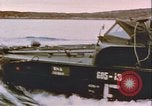 Immagine di Rifornimento di rugiada sito di linea Canada, 1957, secondo 47 filmato di repertorio 65675022831