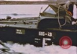 Immagine di Rifornimento di rugiada sito di linea Canada, 1957, secondo 50 filmato di repertorio 65675022831