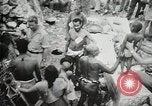 Standbild 1st Marine Division Peleliu Palau Inseln, 1944, aus Sekunde 11 historischem Filmmaterial Videoclip 65675022839