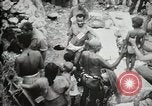Standbild 1st Marine Division Peleliu Palau Inseln, 1944, aus Sekunde 15 historischem Filmmaterial Videoclip 65675022839
